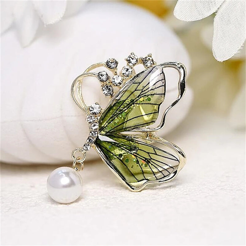 Luxury Crystal Butterfly Brooch Pearl Pendant Lapel pins for Women Girl Stylish Lapel Pins Sweater Badges Jewelry Accessories