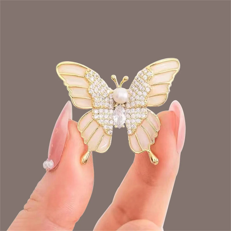 Rinhoo Creative Cartoon Butterfly Brooches For Women Trendy Flying Imitation Pearl Shell Animal Butterfly Pins Wedding Jewelry